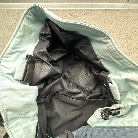 Vintage Volcom Snow Ski Jacket Womens Medium Blue Hooded Full Zip Pockets Hood - Picture 15 of 16